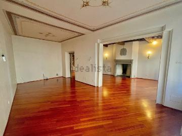 Appartamento in vendita di 140 m² in Via della Vignaccia