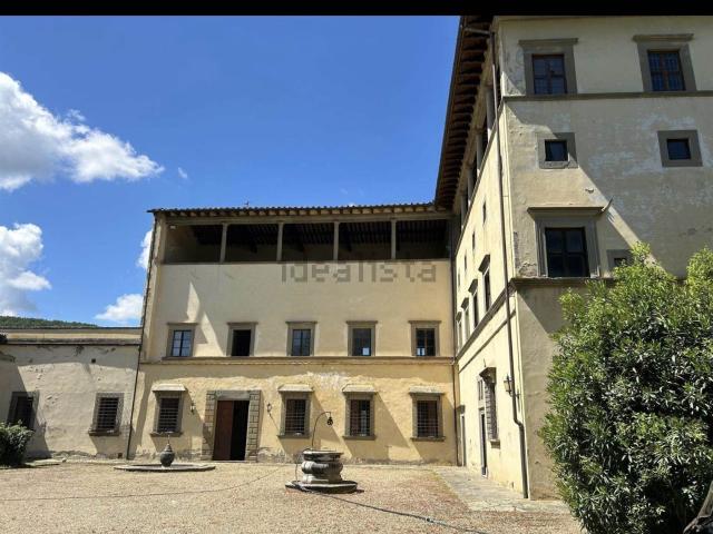 Appartamento in vendita di 140 m² in Via delle Cave