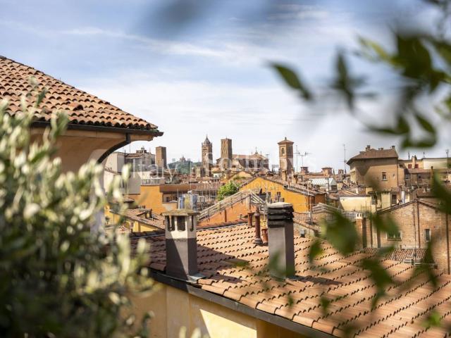 Appartamento in vendita di 140 m² in Via delle Belle Arti