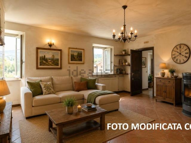 Appartamento in vendita di 140 m² in Via di Lugliano