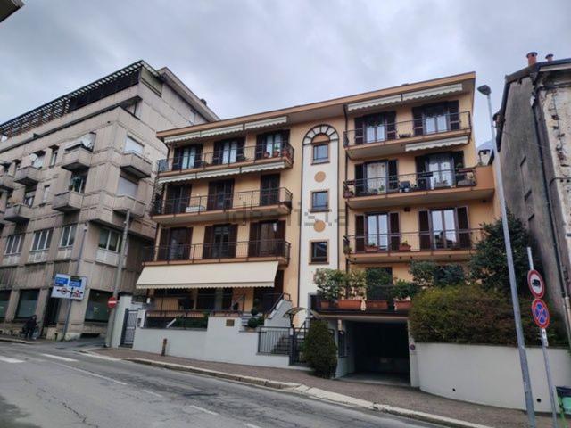 Appartamento in vendita di 140 m² in Via E. de Amicis