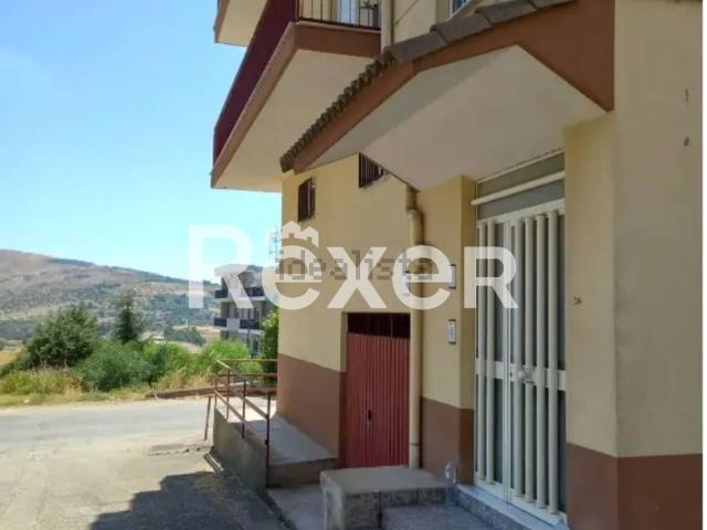 Appartamento in vendita di 140 m² in Via Enrico de Nicola