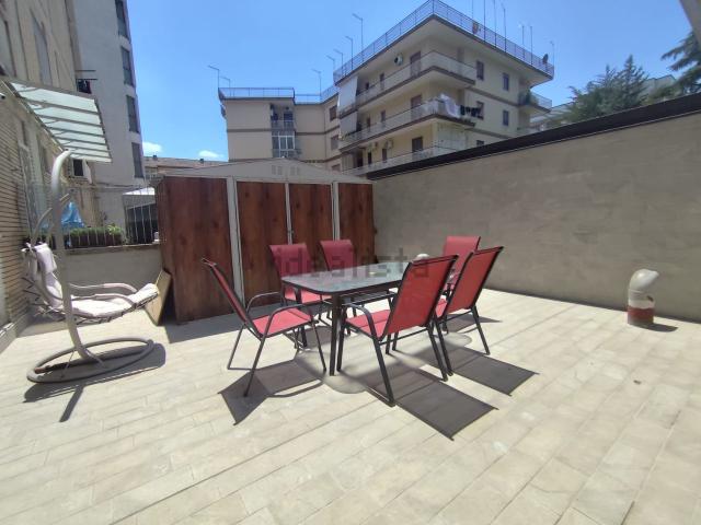 Appartamento in vendita di 140 m² in Via Enrico Tazzoli, 87