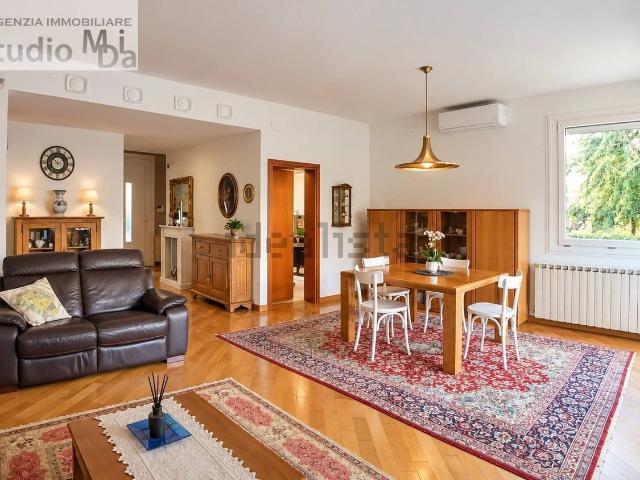 Appartamento in vendita di 140 m² in Via Eugenio Curiel