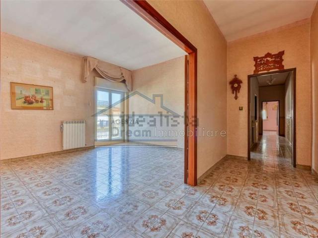 Appartamento in vendita di 140 m² in Via F. Magellano, 248