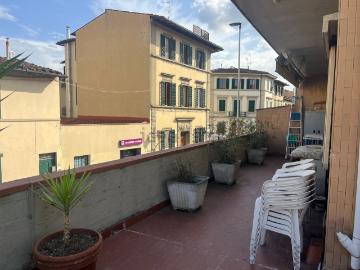 Appartamento in vendita di 140 m² in Via Faentina