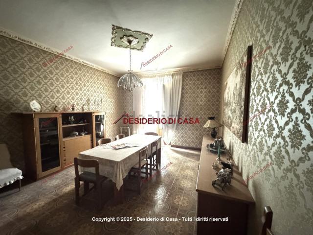 Appartamento in vendita di 140 m² in Via Federico II, 50