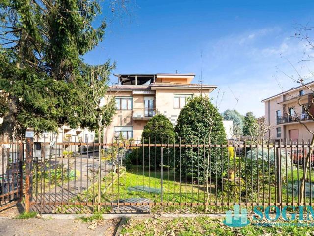 Appartamento in vendita di 140 m² in Via Fidia, 1