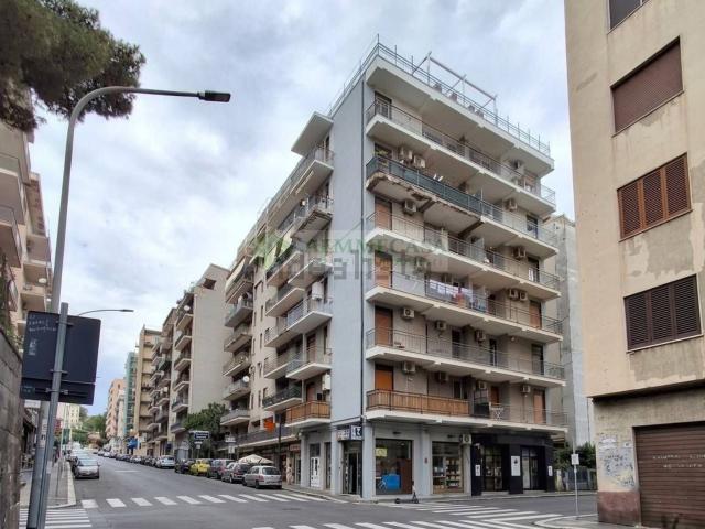 Appartamento in vendita di 140 m² in Via Fimia, 27