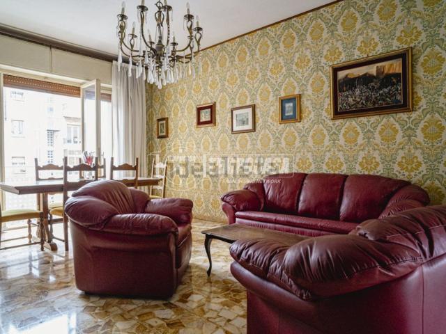 Appartamento in vendita di 140 m² in Via Francesco de Borgogelli