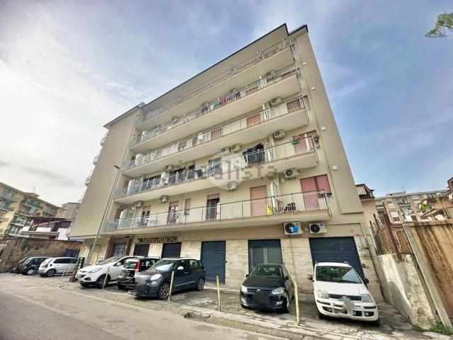 Appartamento in vendita di 140 m² in Via Francesco de Pinedo, 5