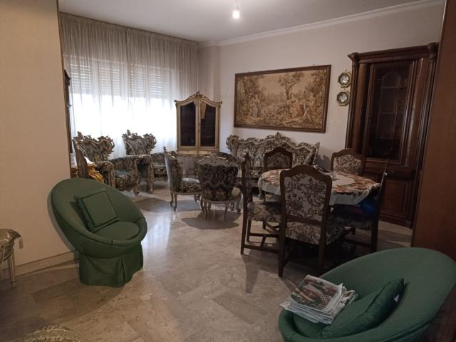 Appartamento in vendita di 140 m² in Via Francesco de Sanctis, 28