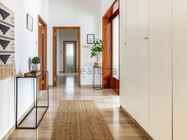 Appartamento in vendita di 140 m² in Via Francesco Petrarca