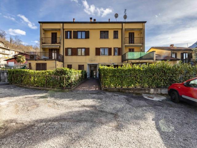 Appartamento in vendita di 140 m² in Via Fratelli Bandiera, 89