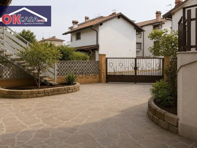 Appartamento in vendita di 140 m² in Via Friuli