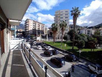 Appartamento in vendita di 140 m² in Via Irno, 11