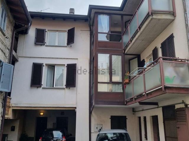 Appartamento in vendita di 140 m² in Via Italo Buzzi, 11