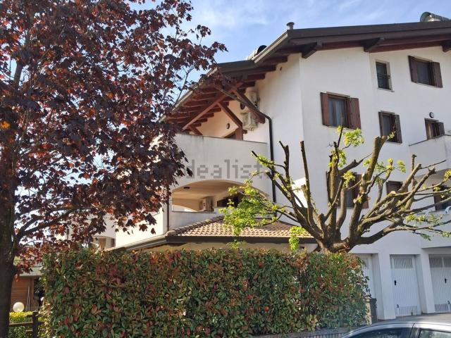 Appartamento in vendita di 140 m² in Via Italo Svevo, 2