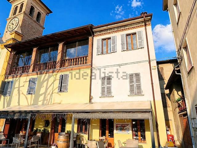 Appartamento in vendita di 140 m² in Via IV novembre