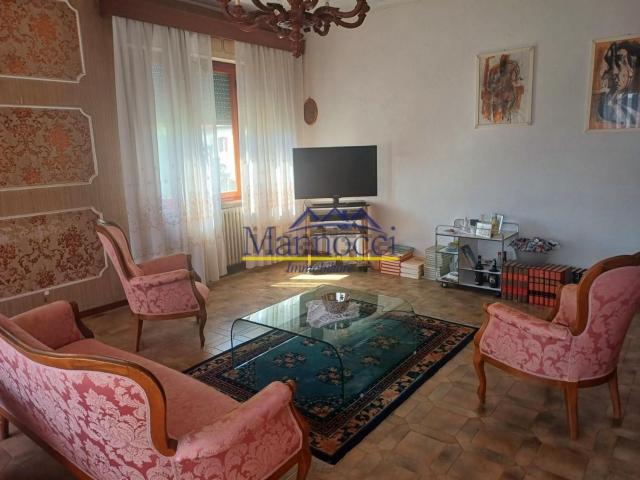 Appartamento in vendita di 140 m² in Via IV Novembre