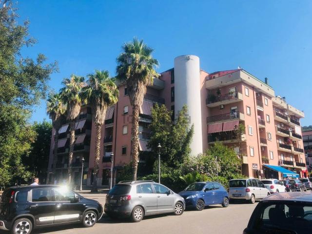 Appartamento in vendita di 140 m² in Via John Fitzgerald Kennedy, 23