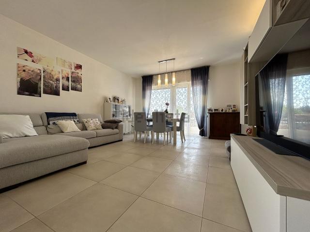 Appartamento in vendita di 140 m² in Via Leonardo da Vinci