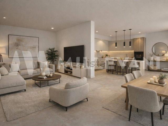 Appartamento in vendita di 140 m² in Via Lipari
