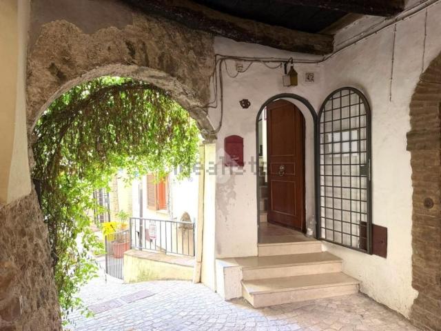 Appartamento in vendita di 140 m² in Via Luigi Chierici