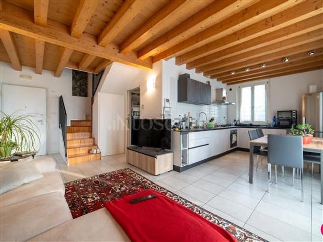Appartamento in vendita di 140 m² in Via Lumignacco
