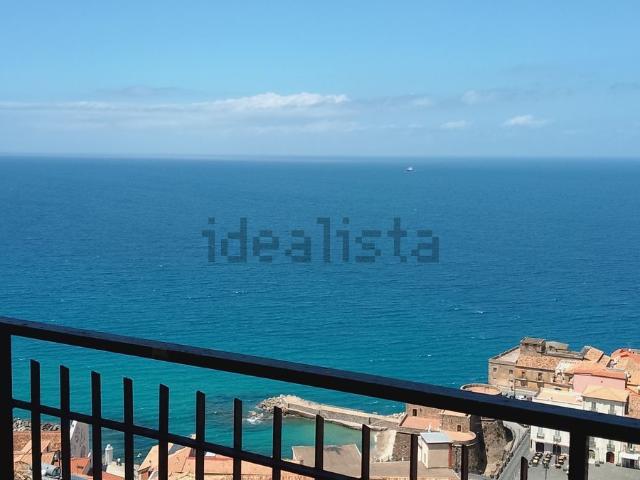 Appartamento in vendita di 140 m² in Via M. Salomone, 233
