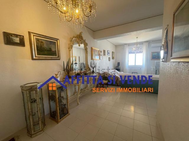 Appartamento in vendita di 140 m² in Via Monsignor Salvatore Gozzo