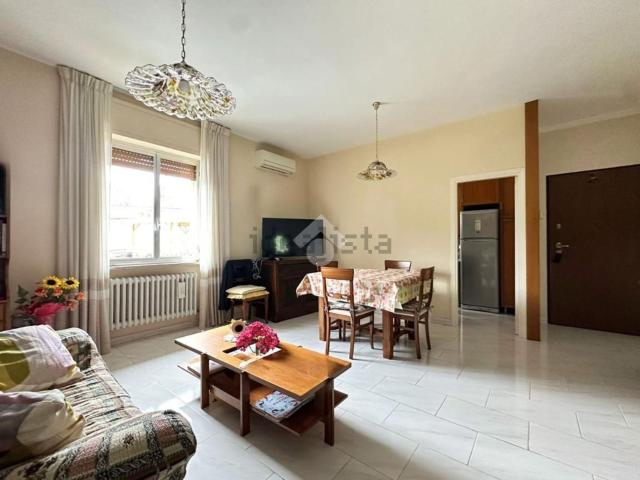 Appartamento in vendita di 140 m² in Via Montevecchio, 13