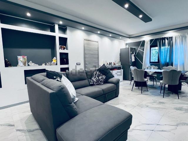 Appartamento in vendita di 140 m² in Via Monte Ortigara, 6