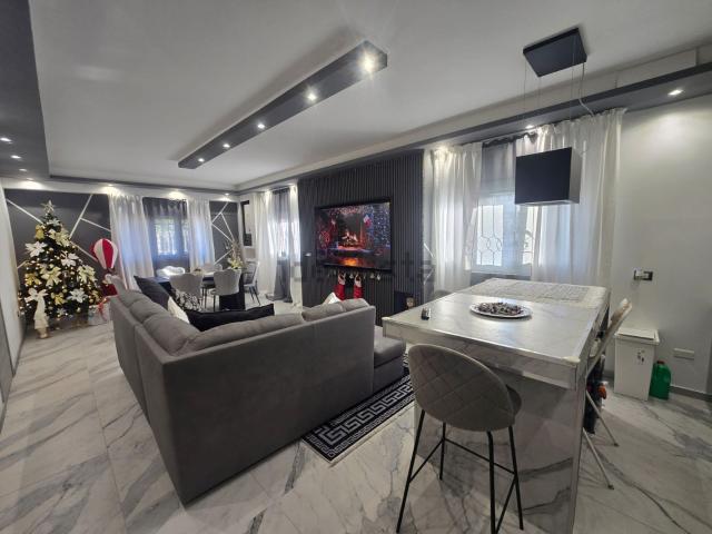 Appartamento in vendita di 140 m² in Via Monte Ortigara, 6