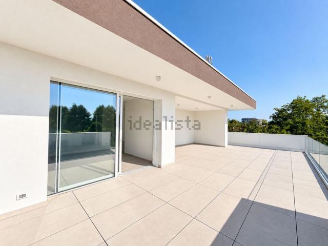 Appartamento in vendita di 140 m² in Via Monte Nero