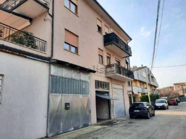 Appartamento in vendita di 140 m² in Via Monte Pasubio, 21