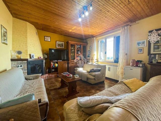 Appartamento in vendita di 140 m² in Via Marina, 1