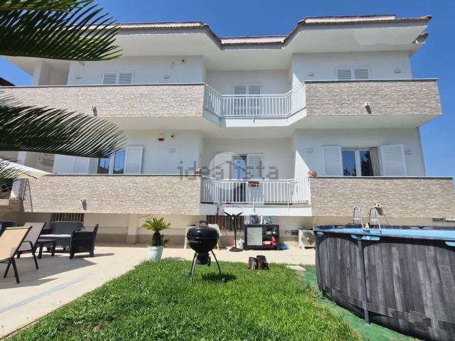 Appartamento in vendita di 140 m² in Via Masseria Vecchia, 102