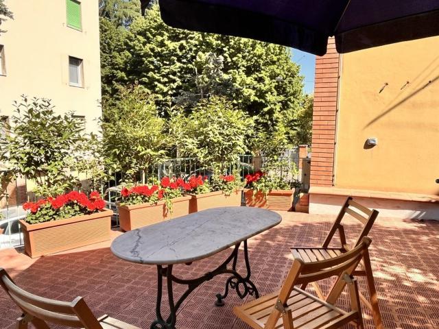 Appartamento in vendita di 140 m² in Via Massimiliano Angelelli