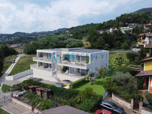 Appartamento in vendita di 140 m² in Via Miniera