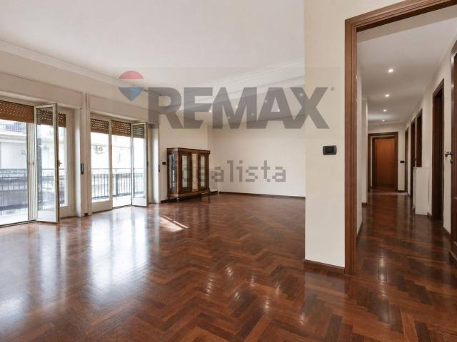 Appartamento in vendita di 140 m² in Via Novaluce, 38