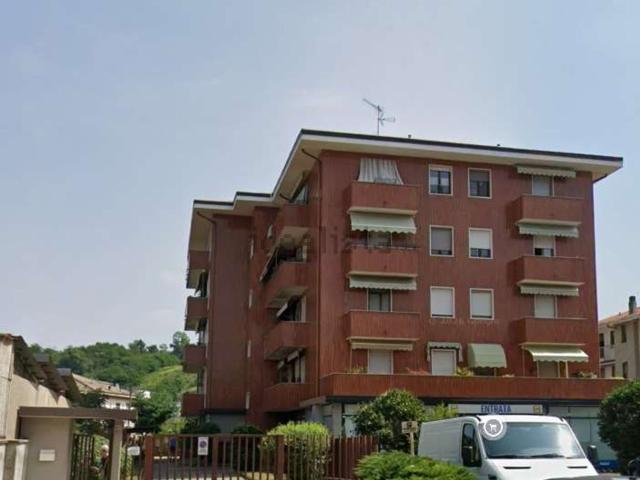 Appartamento in vendita di 140 m² in Via Novara, 85