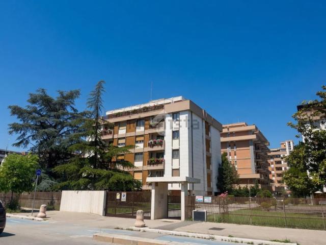 Appartamento in vendita di 140 m² in Via Napoli, 10