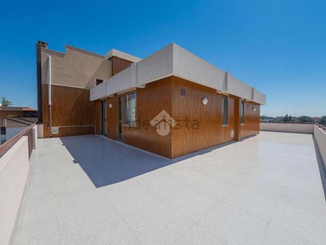 Appartamento in vendita di 140 m² in Via Napoli, 10
