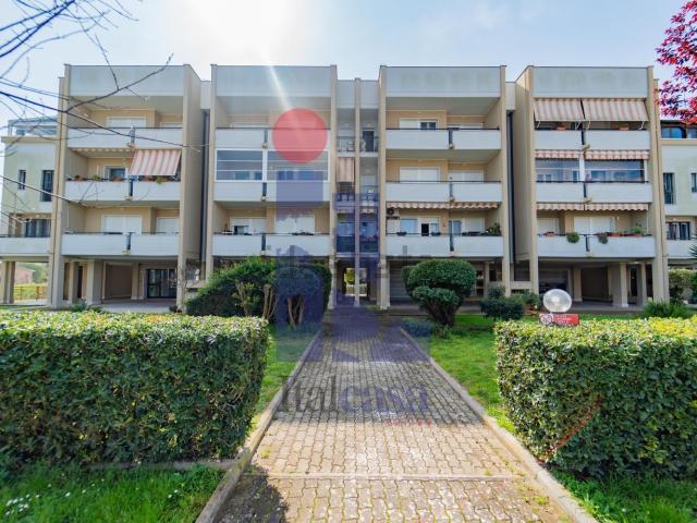 Appartamento in vendita di 140 m² in Via Salvatore Quasimodo, 45