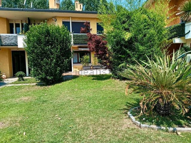 Appartamento in vendita di 140 m² in Via San Martino della Battaglia, 24