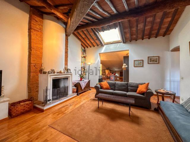 Appartamento in vendita di 140 m² in Via San Domenico, 1