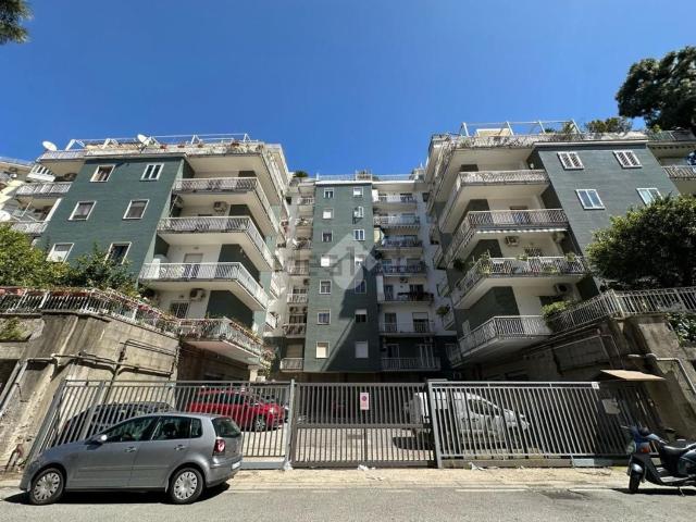 Appartamento in vendita di 140 m² in Via San Giacomo dei Capri, 52