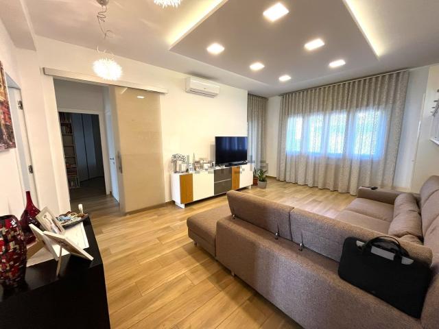 Appartamento in vendita di 140 m² in Via San Lioce