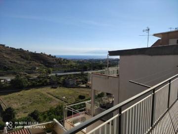 Appartamento in vendita di 140 m² in Via San Sperato Mosorrofa I Tratto Diramazione Privata, 16
